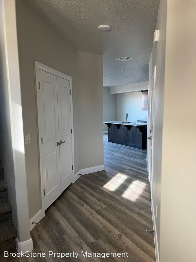 Foto del edificio - 4 br, 2.5 bath House - 488 N 480 W #181