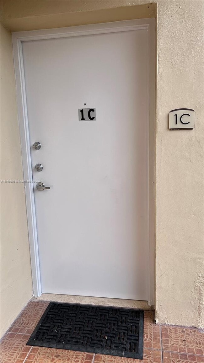 Foto del edificio - 4630 NW 79th Ave