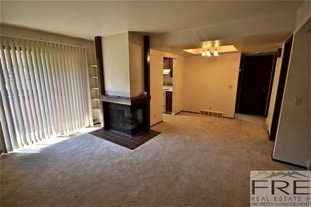 Building Photo - 6852 S Countrywoods Cir