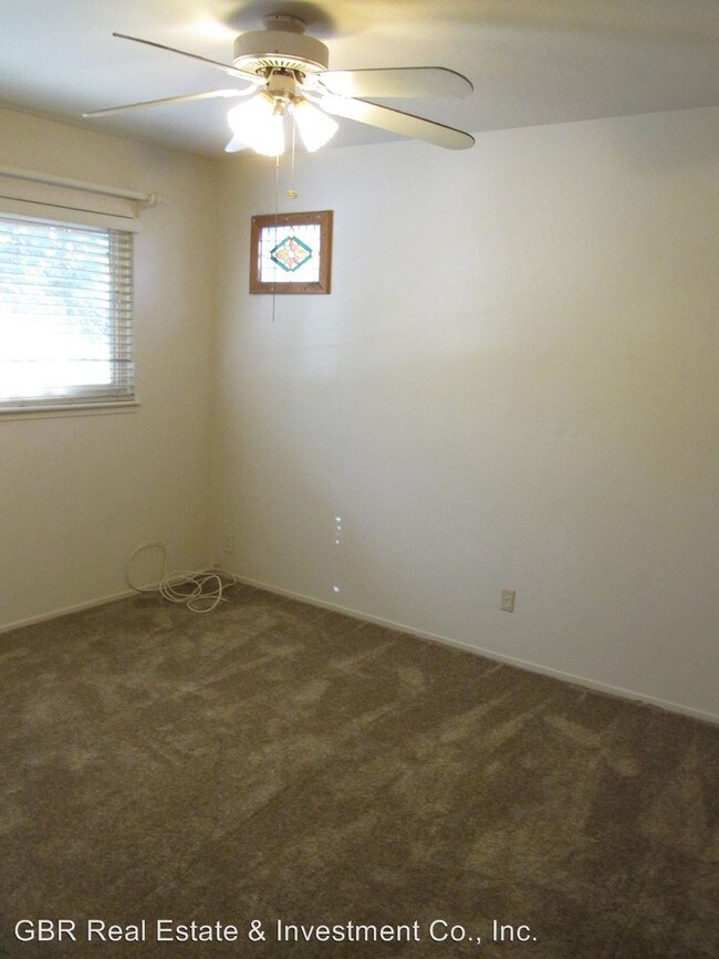 Building Photo - 3 br, 2 bath House - 1179 Avon Way