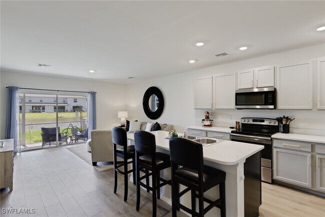 Foto del edificio - 15338 Wildflower Cir
