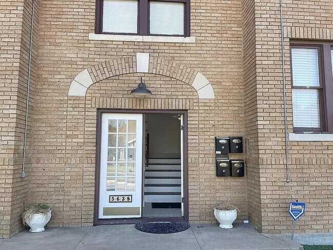 Foto del edificio - 5638 Richard Ave