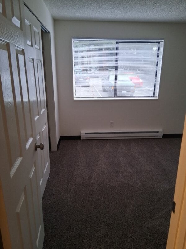 Foto del edificio - 10800 Roosevelt Way NE