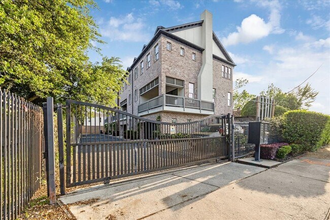 Foto del edificio - 612 E 20th St