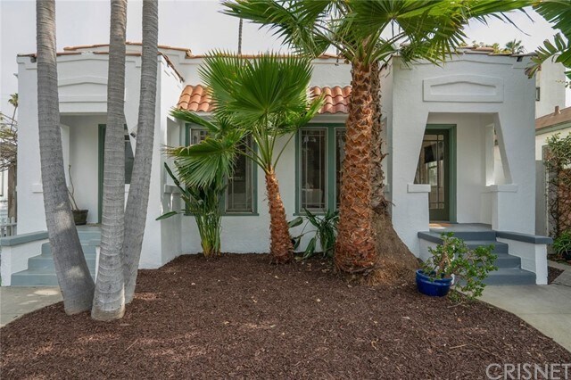 Primary Photo - 908 Victoria Ave