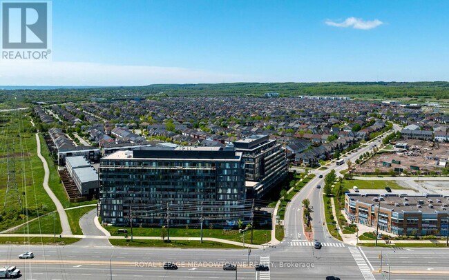 Building Photo - 3200 Dakota Cmn