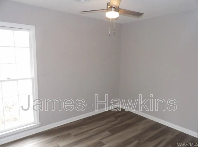 Foto del edificio - 441 Mulligan Dr