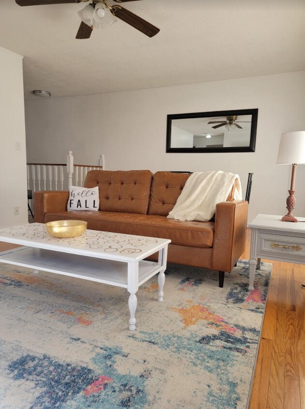 Foto principal - 8000 Maplewood Dr