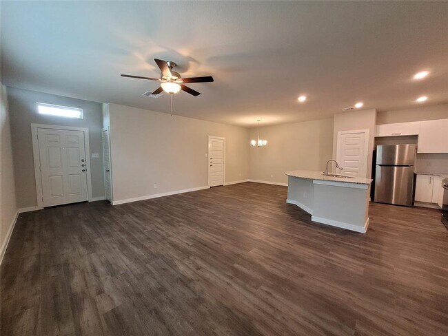 Foto del edificio - 9881 Grosbeak Ln