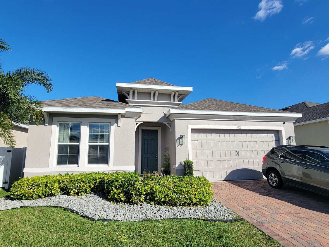 1807 Reflection Ln, St. Cloud, FL 34771 House Rental in St. Cloud, FL