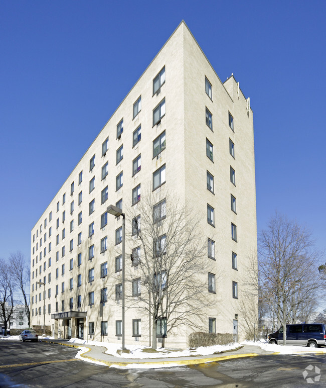 Building Photo - Lincoln Towers Senior Citizens  