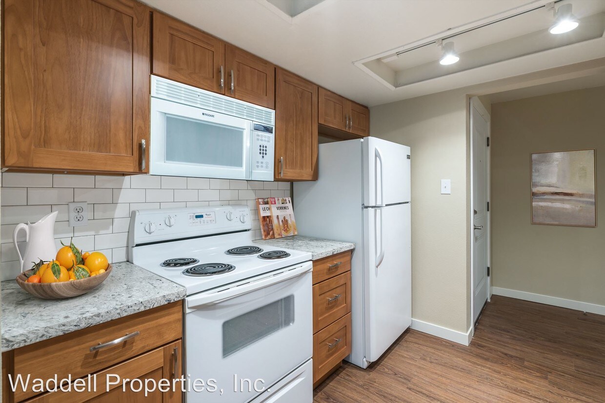 Foto principal - 907 Aberdeen Ave NE