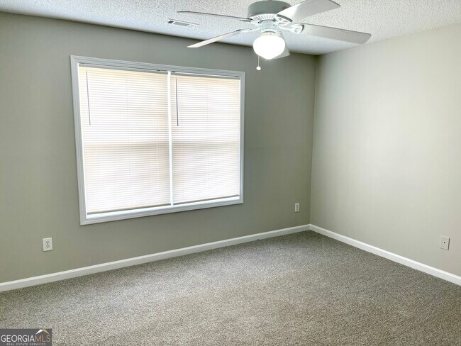 Building Photo - 5435 Oakley Commons Blvd