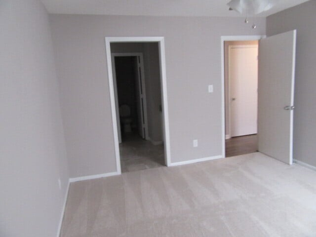 Building Photo - 249 Country Club Dr NE