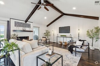 Building Photo - 1208 Scenic Dr