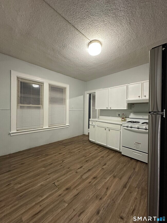 Building Photo - 228 Whiting St