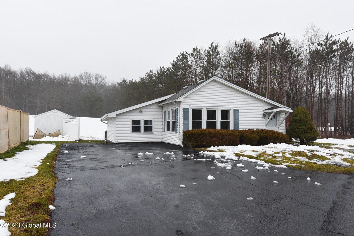 5391 Indian Fields Rd, Coeymans Hollow, NY 12046 House Rental in