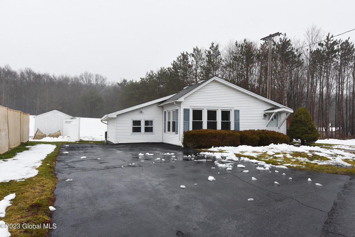 5391 Indian Fields Rd, Coeymans Hollow, NY 12046 House Rental in