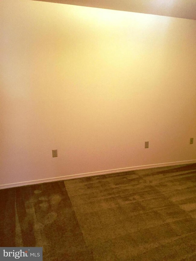 Building Photo - 508 Lynnehaven Dr