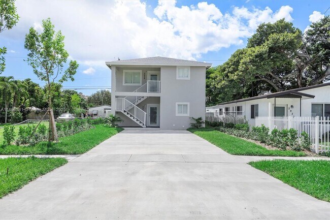 Foto del edificio - 2924 NW 58th St
