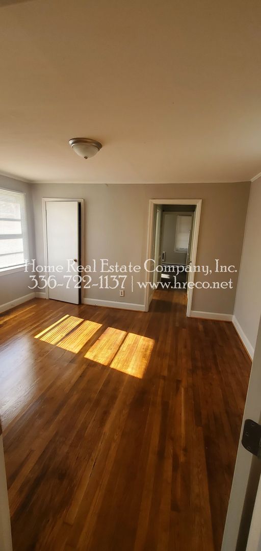 Foto del edificio - 832 Gray Ave NE