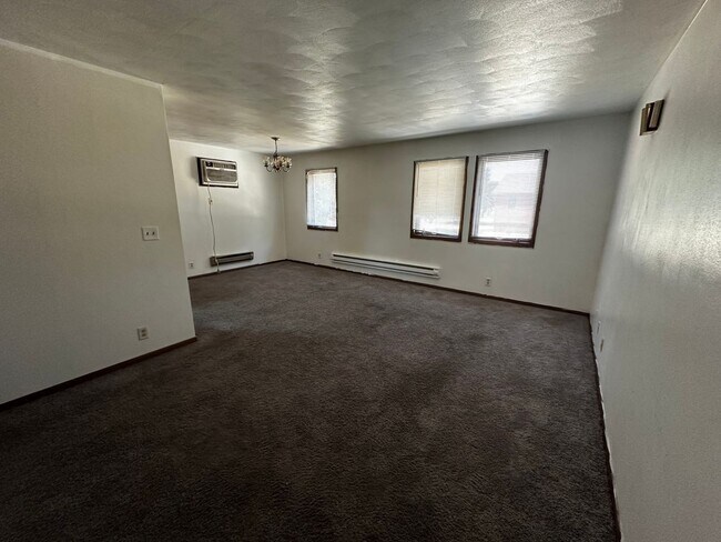 Foto del edificio - 5165 Cheney Dr
