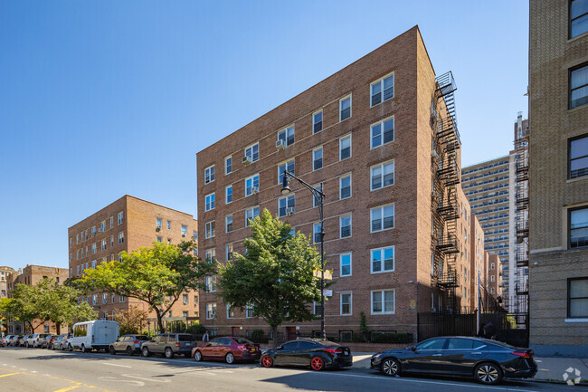 Building Photo - 800 Grand Concourse