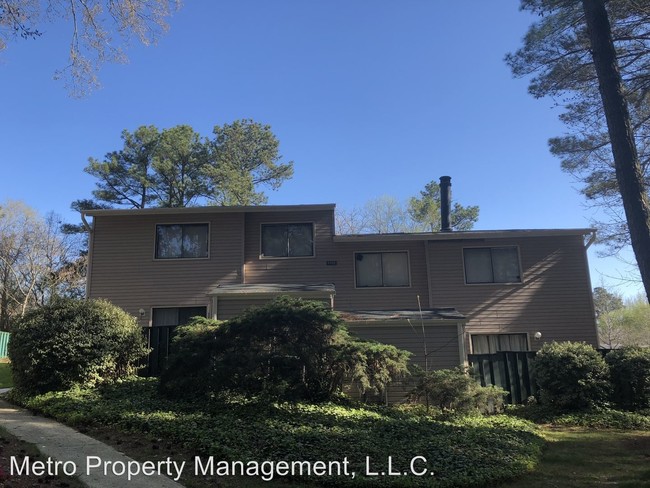 Building Photo - 4702 Walden Pond Dr