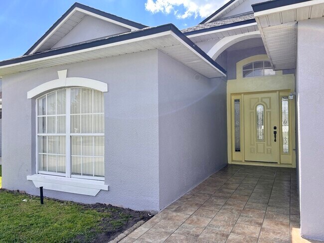 Foto del edificio - Beautifully Updated 3 bedroom 2 bath home ...