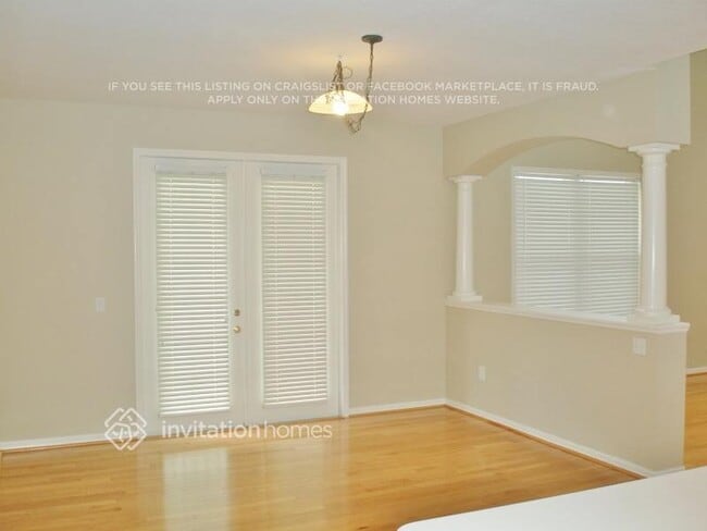 Building Photo - 10603 Wild Meadow Way