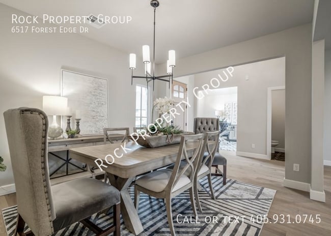 Foto del edificio - 6517 Forest Edge Dr