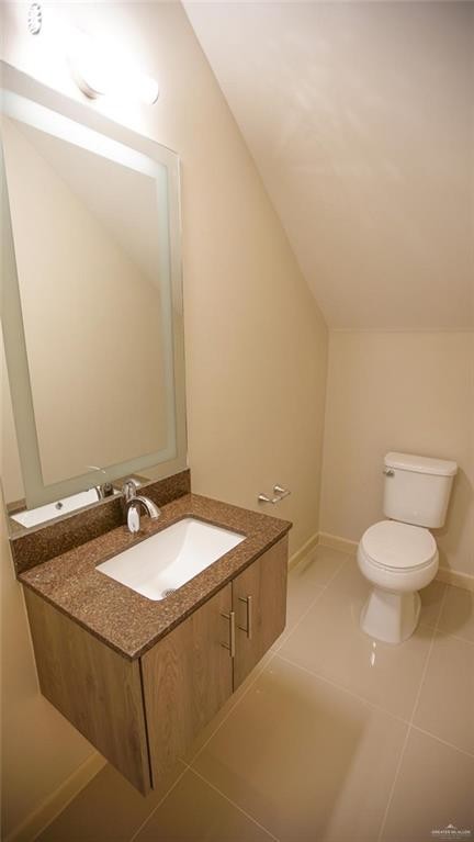 Building Photo - 1506 S Bilbao St