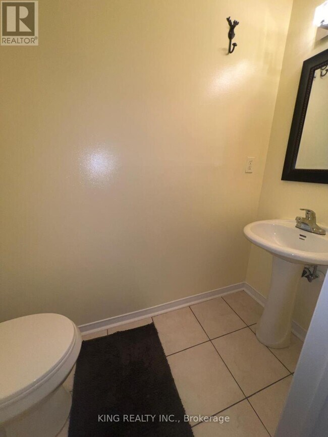 Building Photo - 37 Wilmont Ct