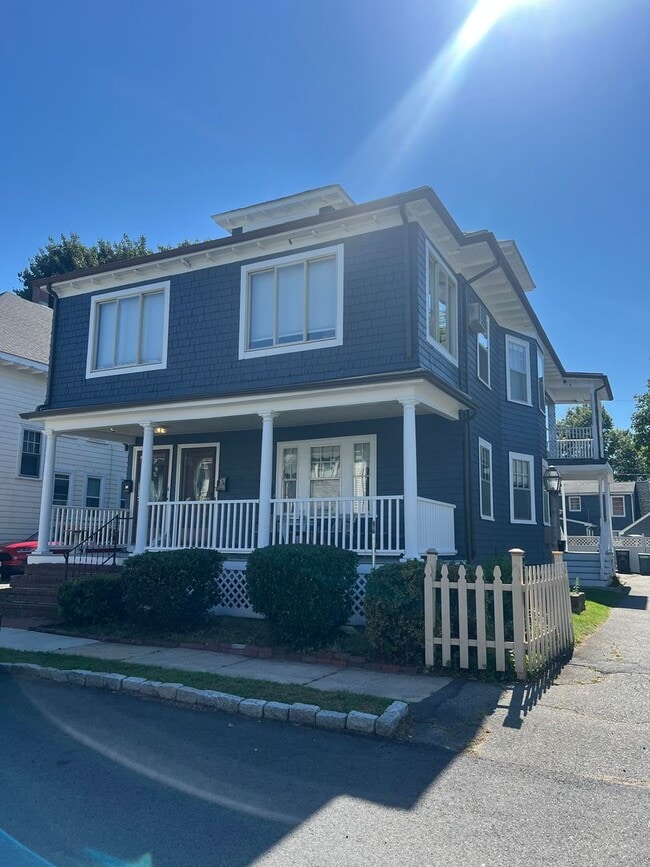 Building Photo - 7 Lamoille Ave