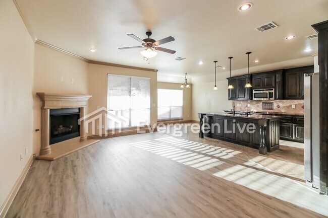 Foto del edificio - 6513 Bentley Dr