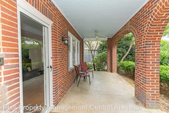 Building Photo - 3 br, 2 bath House - 4907 Crestwood Dr.
