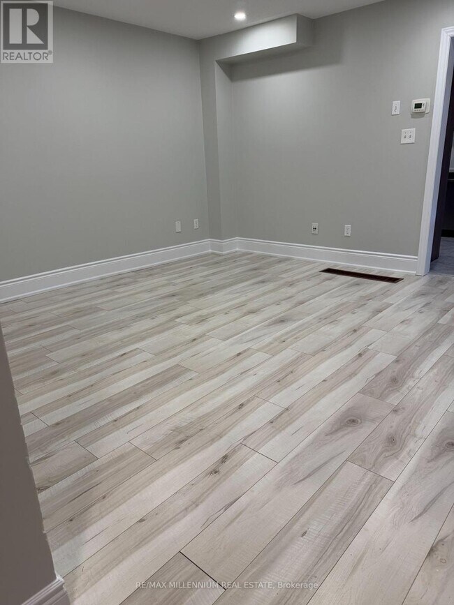 Building Photo - 6 Studebaker Trail