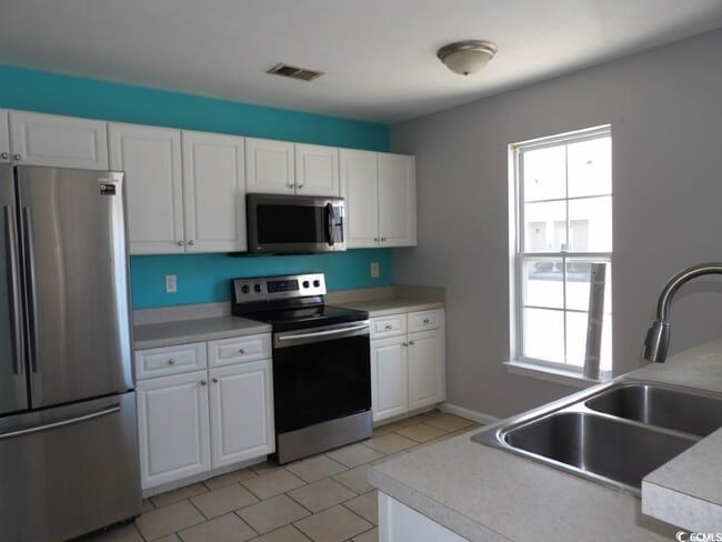 Building Photo - 113 Butkus Dr