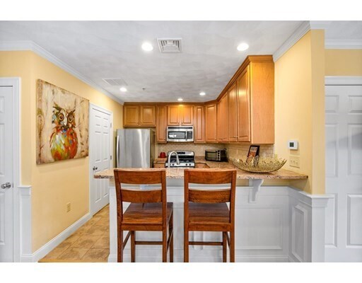 Building Photo - 200 Harvard St