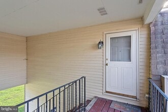 Building Photo - 4 Florence Tollgate