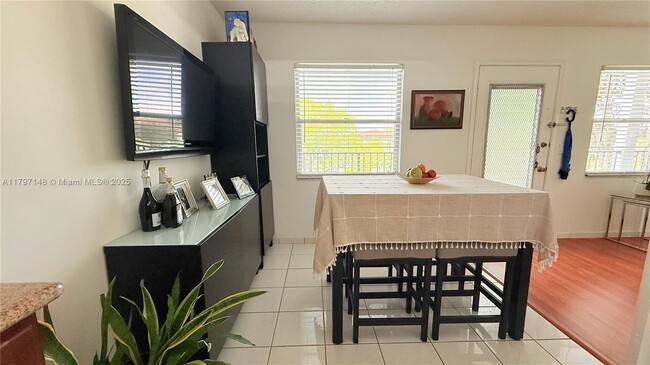 Foto del edificio - 13450 SW 3rd St