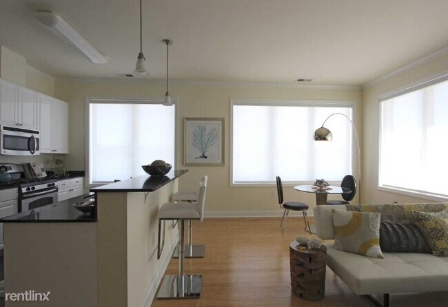 Building Photo - 2 br, 2 bath Apartment - 7 Main St 02 Unit 02