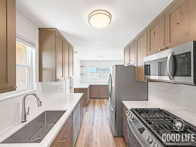 Building Photo - 9458 Cathywood Dr