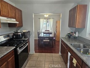 Building Photo - 10202 S Doty Ave