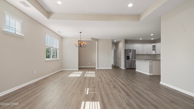 Building Photo - 9022 Parrot Pl