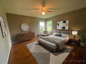 Building Photo - 613 W Pacific St