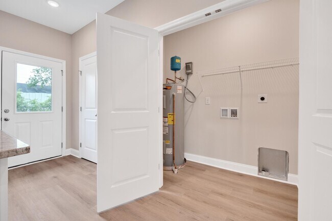 Building Photo - 2486 E 21st St