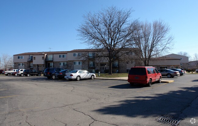 Village Stratford Apartments Village Stratford Apartments