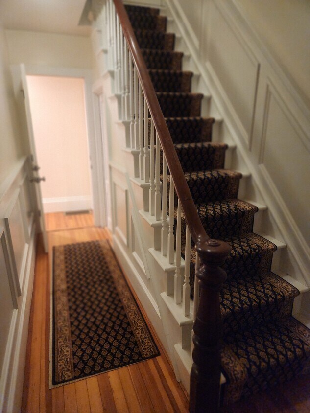 Foto principal - 402 Court St