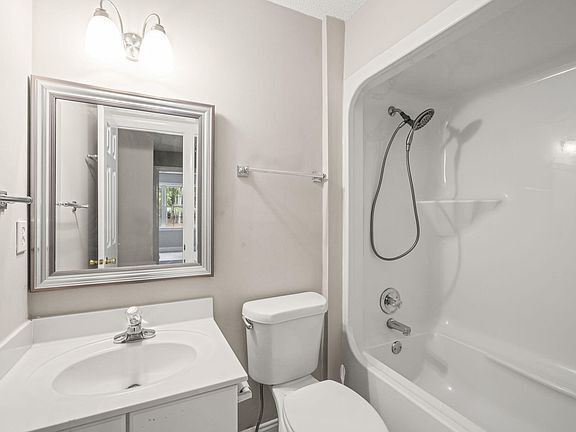 Foto del edificio - Build Equity While Leasing - Lease and Own...